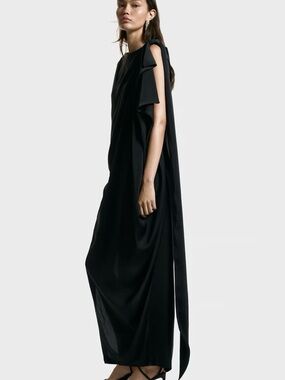 NWT 🔥 H&M Tie Detail Elegant Black Maxi Dress with Draped Shoulder Detail